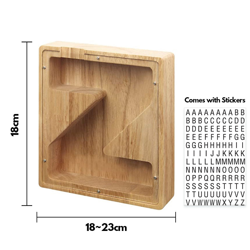 Hucha (alcancía) de madera del alfabeto