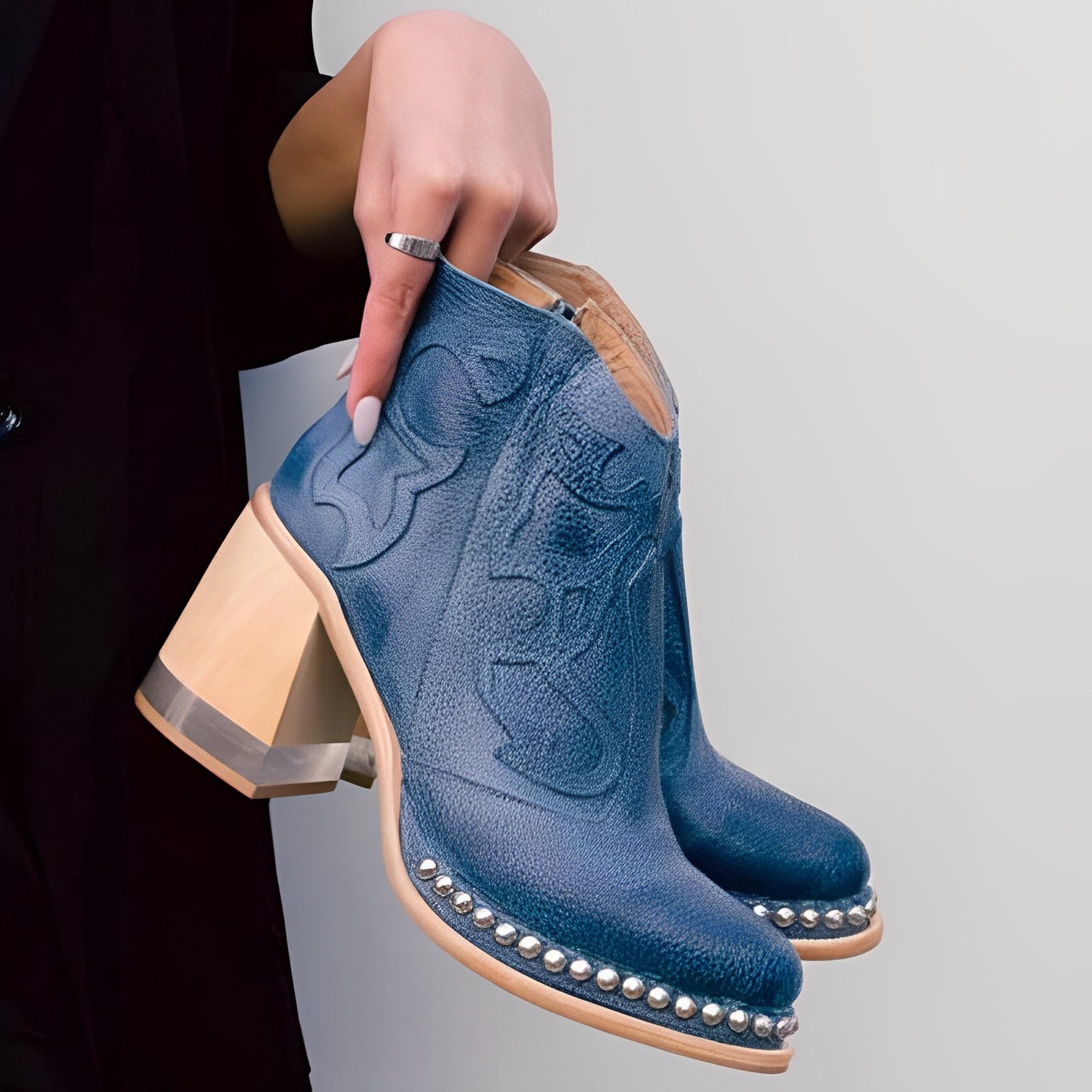 Chelsea | Botas de piel vegana bordada