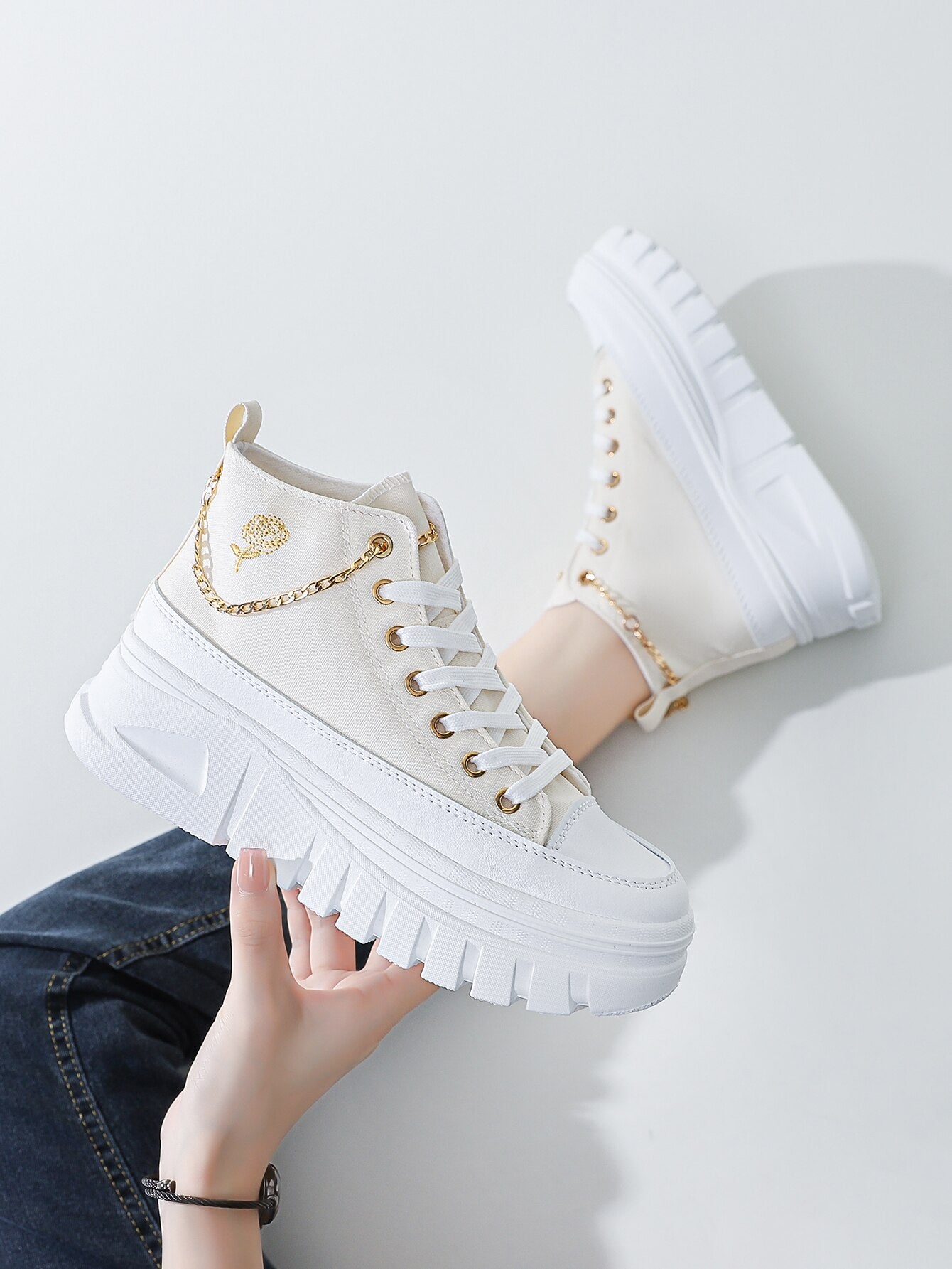 Jackie | Tenis de Lona con Cadena